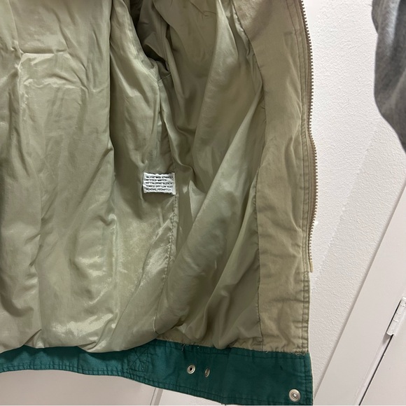 Vintage Julia Michaels Beige Fabric with green blue and beige Lining - Picture 5 of 6